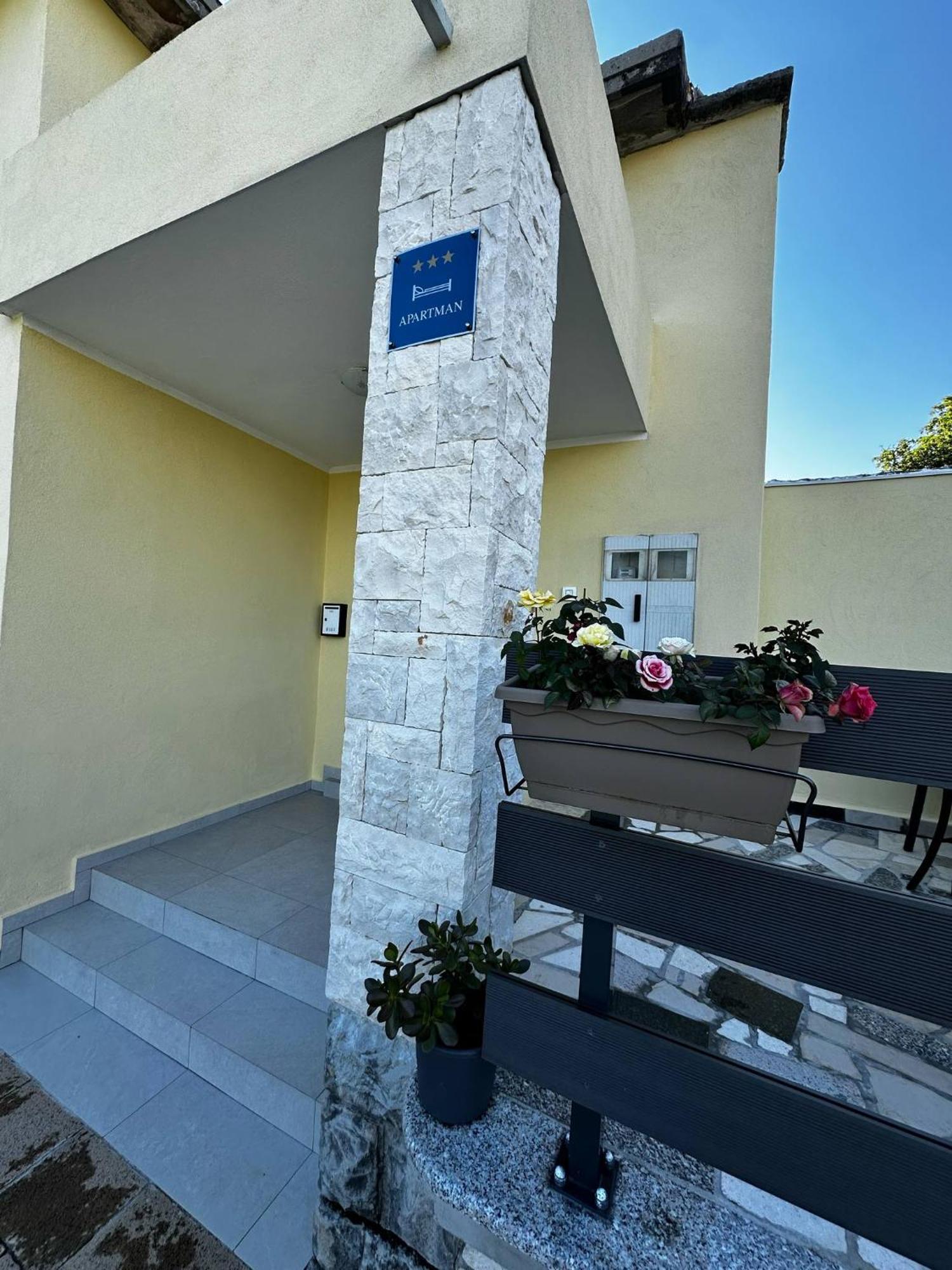 Apartamento Lulic Labin  Exterior foto